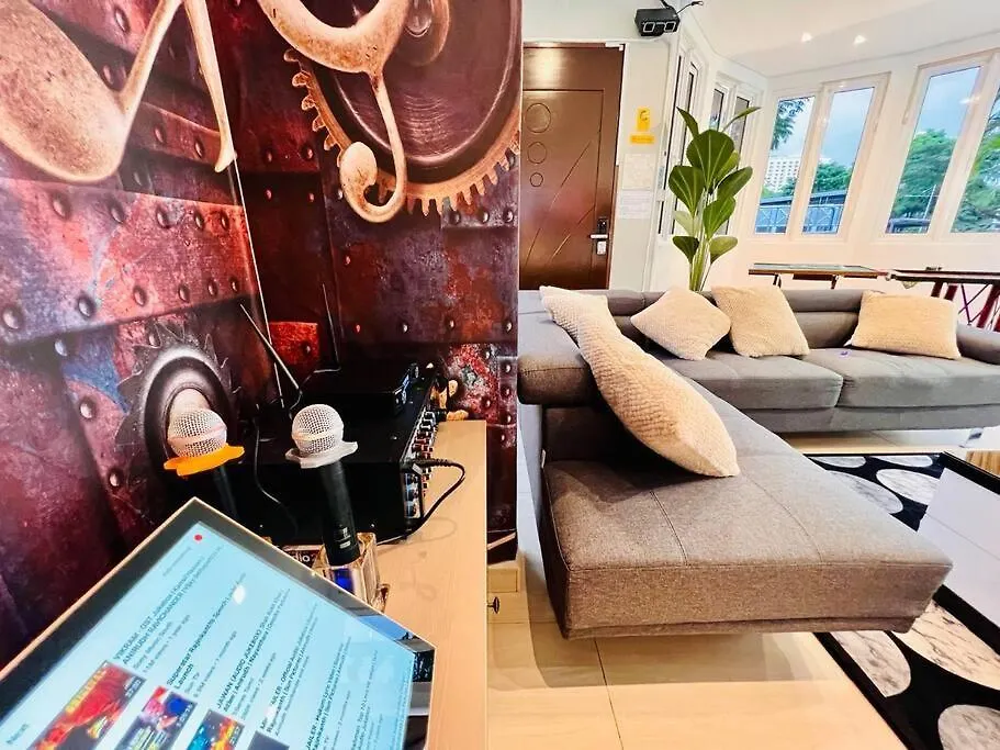 Holiday Villa - 2 Mins To Beach, Ktv, Private Pool, Free E-Scooter X 2 !!! Tanjung Bungah  0*, Tanjung Bungah (Penang) Malaysia