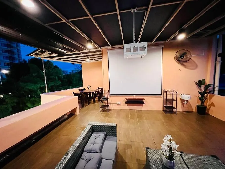 Holiday home Holiday Villa - 2 Mins To Beach, Ktv, Private Pool, Free E-Scooter X 2 !!! Tanjung Bungah