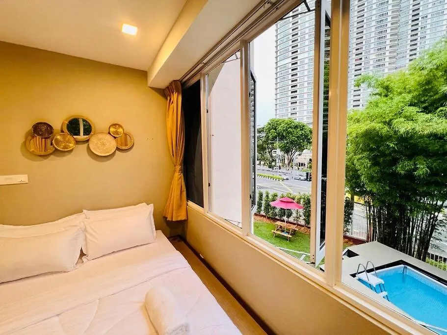 Holiday Villa - 2 Mins To Beach, Ktv, Private Pool, Free E-Scooter X 2 !!! Tanjung Bungah  0*, Tanjung Bungah (Penang) Malaysia