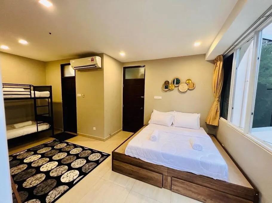 Holiday Villa - 2 Mins To Beach, Ktv, Private Pool, Free E-Scooter X 2 !!! Tanjung Bungah  Holiday home