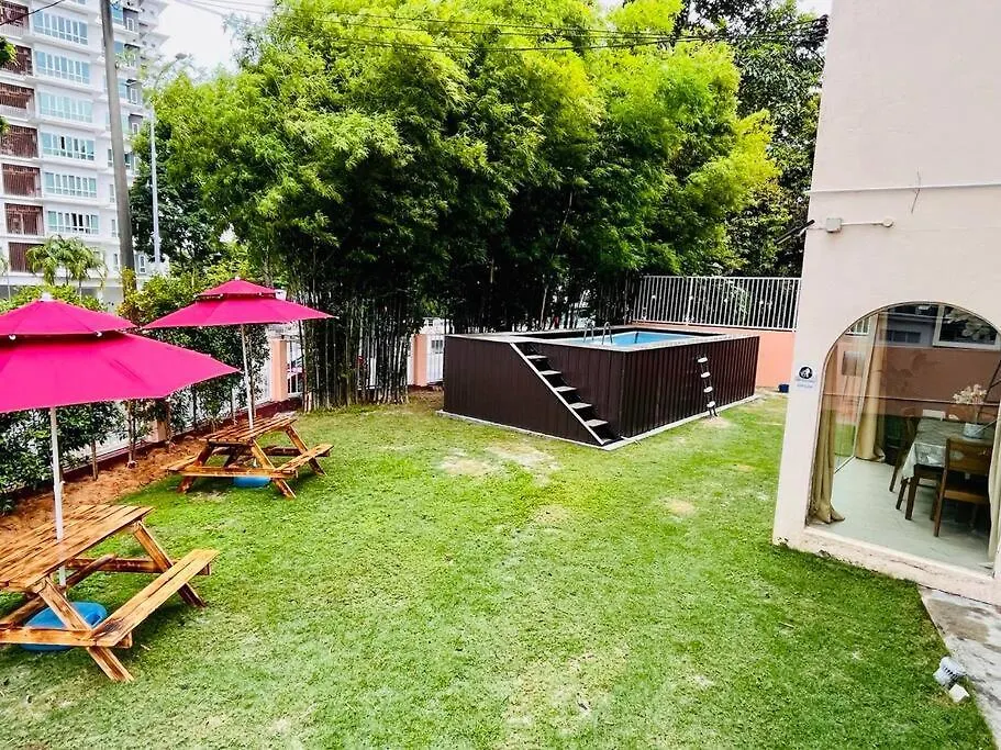 Holiday Villa - 2 Mins To Beach, Ktv, Private Pool, Free E-Scooter X 2 !!! Tanjung Bungah  Malaysia